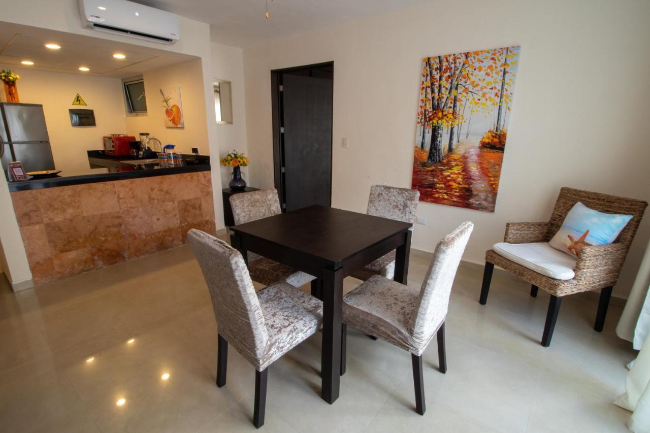 Hotel Villas Segovia Playa Del Carmen Exteriör bild