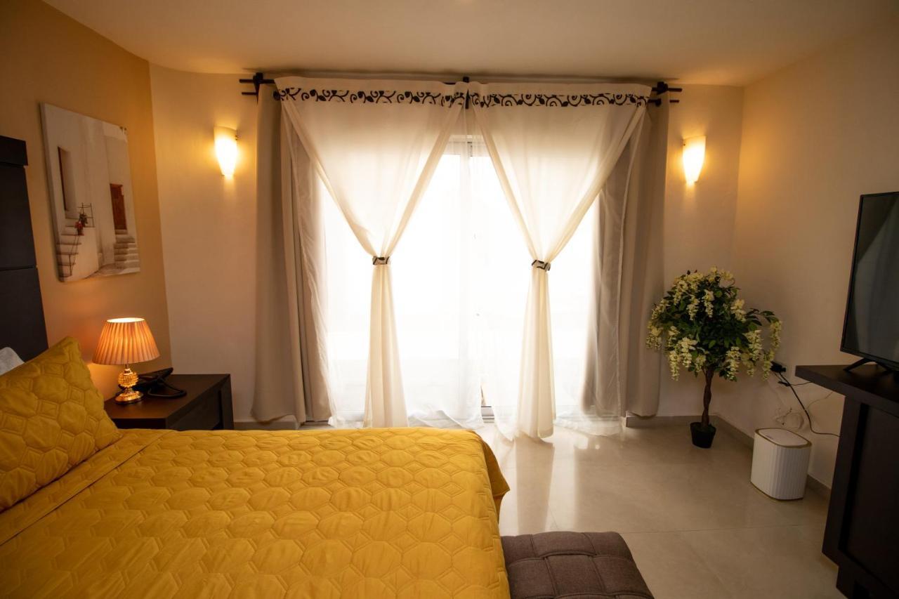 Hotel Villas Segovia Playa Del Carmen Exteriör bild