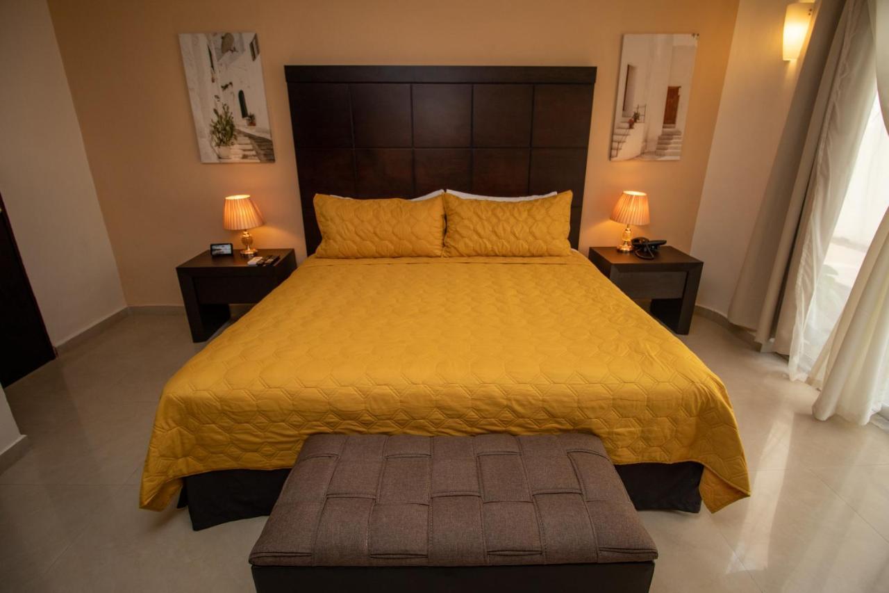Hotel Villas Segovia Playa Del Carmen Exteriör bild