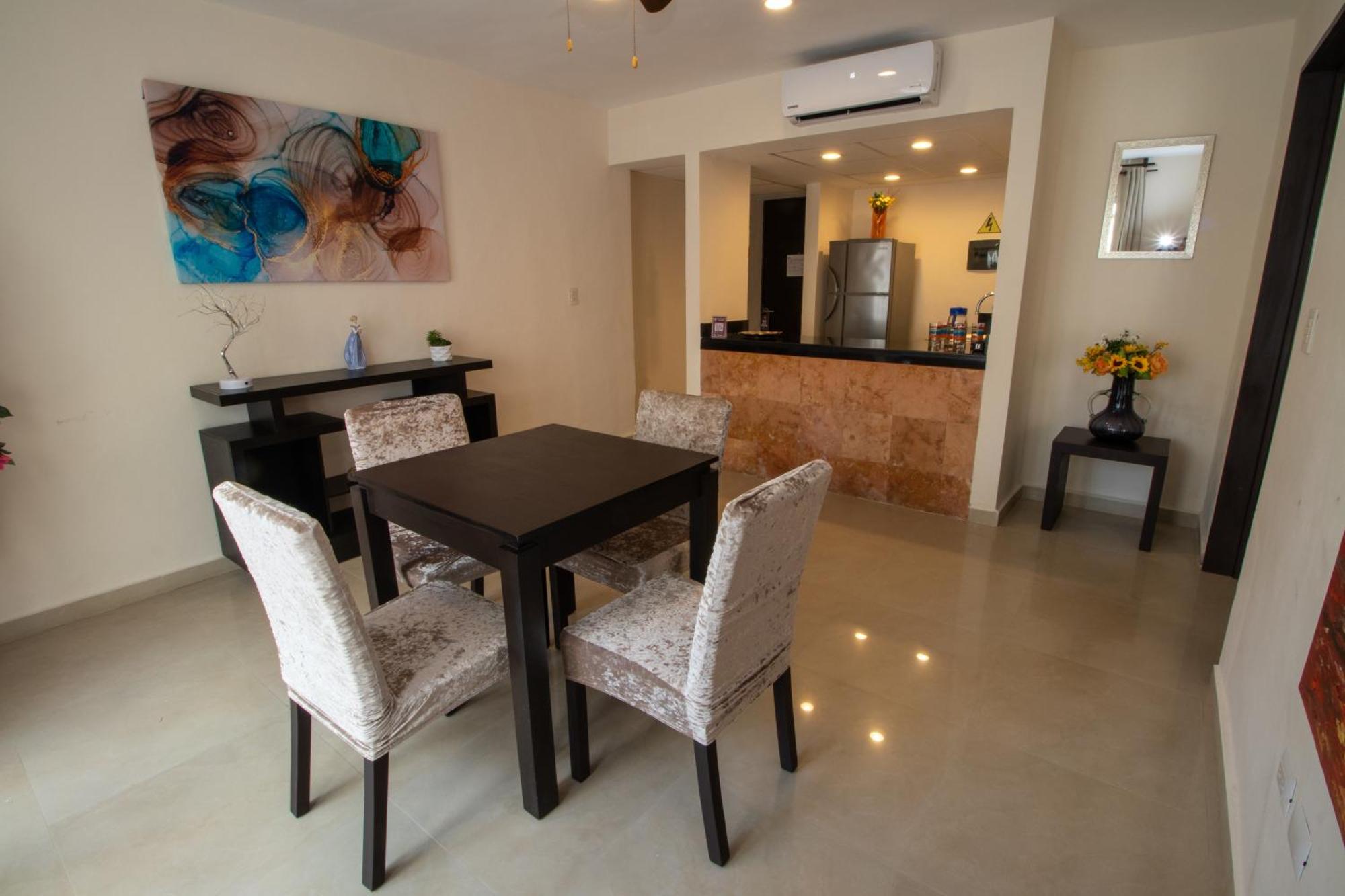 Hotel Villas Segovia Playa Del Carmen Exteriör bild